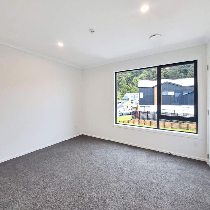 Trentham Living - Photo 1