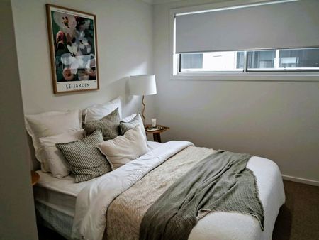 Secure Southlakes Estate - Photo 4