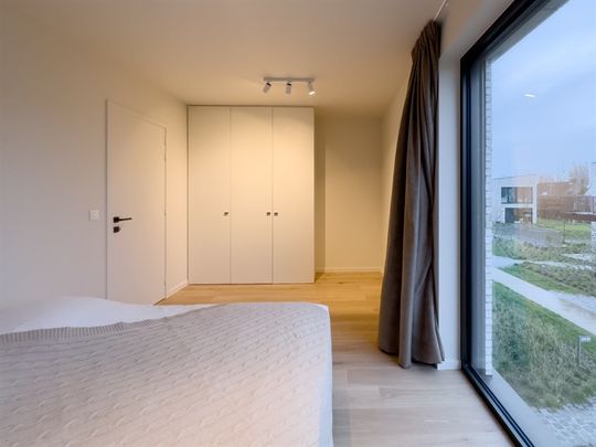 Prachtige en erg ruime nieuwbouwwoning, erg goed gelegen in het schitterend en private project Kalvekeet van "Compagnie het Zoute" - Foto 1