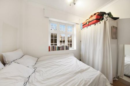 4 bedroom flat to rent - Photo 4