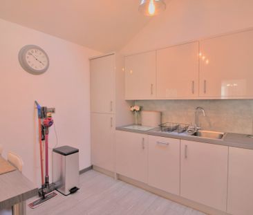 St. Thomas Pathway, Chester, Cheshire - Photo 6