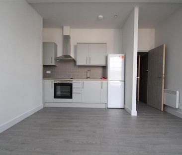 1 bedroom apartment to rent - Photo 2