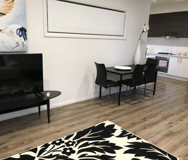 Fully Furnished Townhouse - Plymton Park - Photo 2