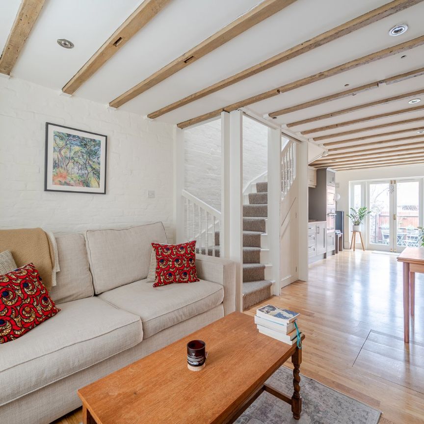 Weston Park, Crouch End, London, N8 - Photo 1