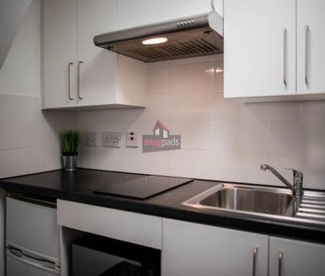 1 bedroom in a flat share to rent - Photo 5