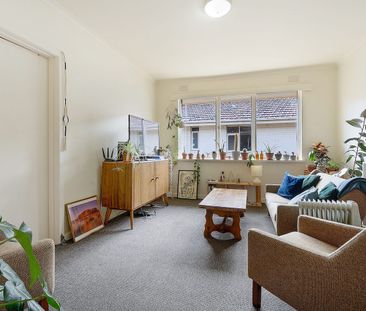 Generously Proportioned Apartment in Balaclava - Photo 1