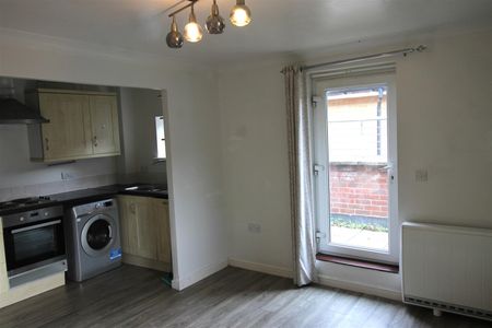 Kings View, West End Road, High Wycombe - Photo 5