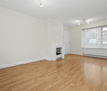 3 bedroom end of terrace house to rent - Photo 4