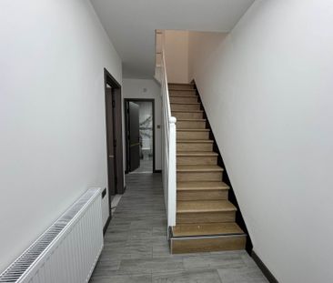 Guide Price £2,650 pcm - Available Now - Part Furnished - Photo 6