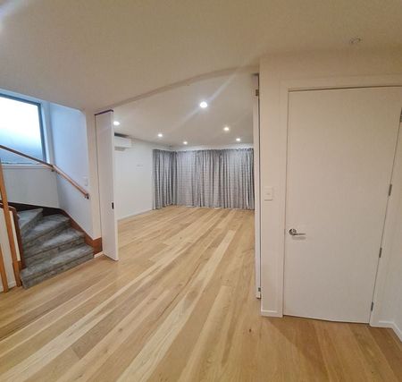 Beautifully Designed Home in a Quiet, Convenient L - Photo 4