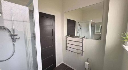 Huge Deck Fully fenced. Washer, Dryer Dishwasher. - Photo 4