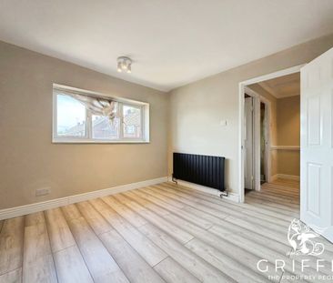 West Thorpe, Barstable, Basildon, SS14 - Photo 3