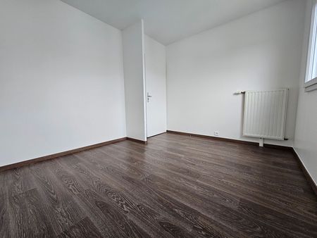 Location appartement 5 pièces, 90.30m², Cergy - Photo 2