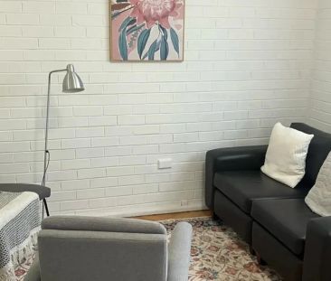 Stylish Street-Facing Studio with Secure Parking in the Heart of St... - Photo 6