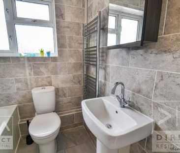 2 bedroom property to rent in Epsom - Photo 6