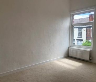 3 bedroom end of terrace house to rent - Photo 6