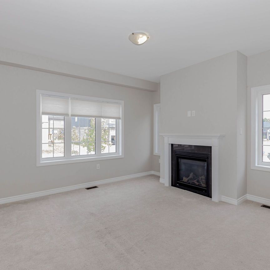 For Lease - 10 Macklin Street, Brantford, Ontario - Photo 1