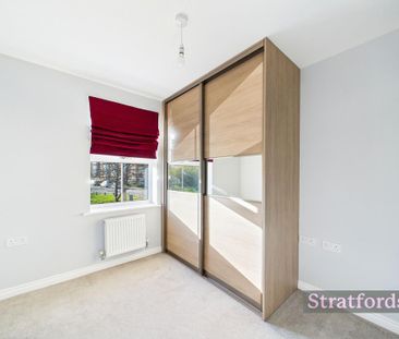 4 bedroom semi-detached house to rent - Photo 2