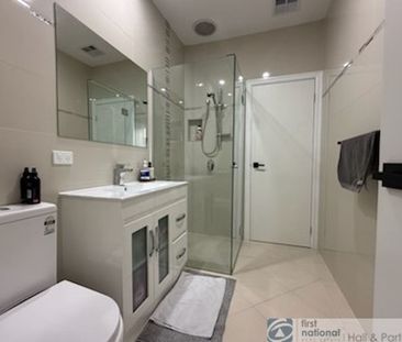 Beautiful Modern Home in Prime Noble Park Location - Photo 4