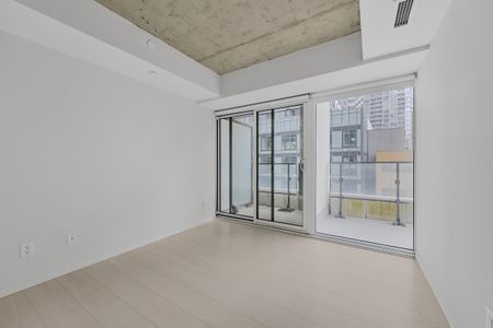For Lease - 5 Soudan Avenue Unit# 807, Toronto, Ontario - Photo 3