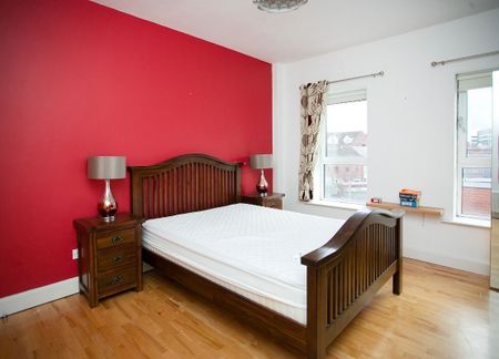 E.4.1 Whitehall Square Penthouse, Lisburn Road, Belfast BT12 5EG - Photo 4