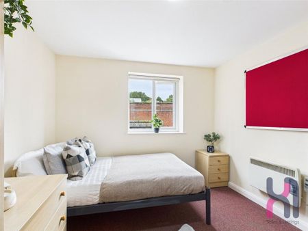7 bedroom property to rent - Photo 3