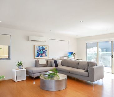 Modern Townhouse - Photo 1