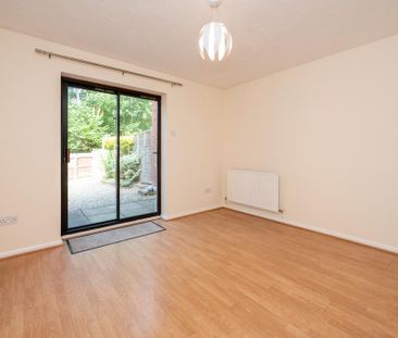 2 bedroom terraced house to rent - Photo 4