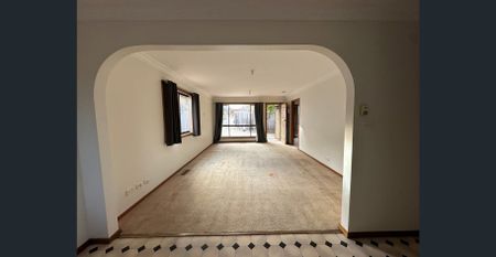 Two-Bedroom Unit in Quiet Rear Position - Photo 5