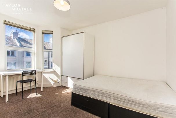 7 bedroom terraced house to rent - Photo 1