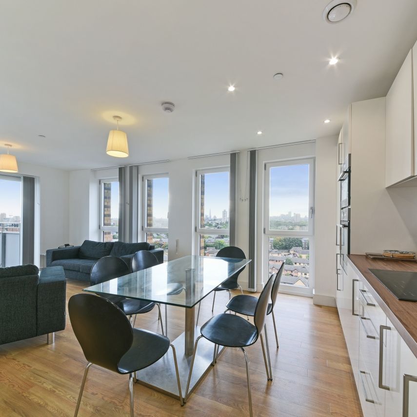 3 bedroom apartment to rent - Photo 1