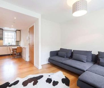 Cleveland Street, Fitzrovia, London, W1T - Photo 1