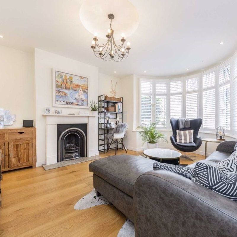 Leighton Gardens, Kensal Rise, NW10 - Photo 1