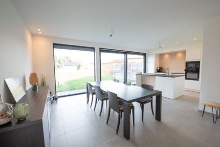 Volledig instapklare woning met 3 slaapkamers en leuke tuin in Zulte - Photo 2