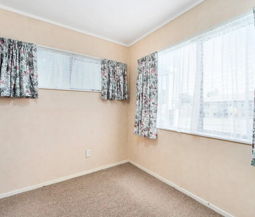 Charming 2BR Townhouse in Feilding - Photo 4