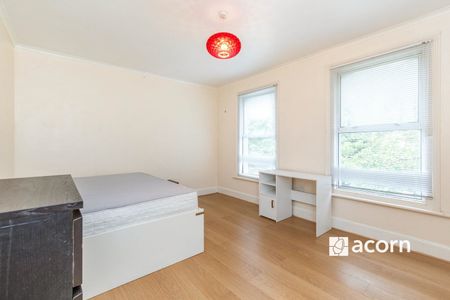 House Share to rent - Kingswood Road, Gillingham, ME7 - Photo 2