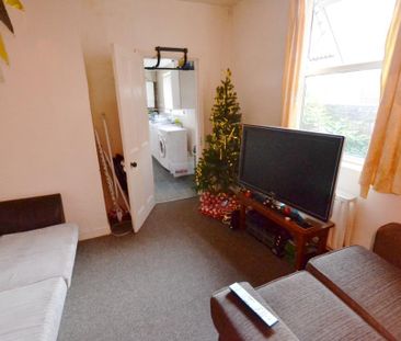 5 bedroom detached house to rent - Photo 5