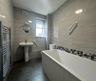 2 bedroom apartment to rent - Photo 4