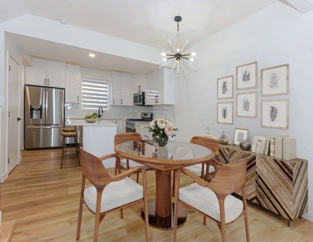 Stunning 3BR Townhouse – Prime Location & Luxury Finishes! — 3 Bedrooms Townhouse - Photo 1