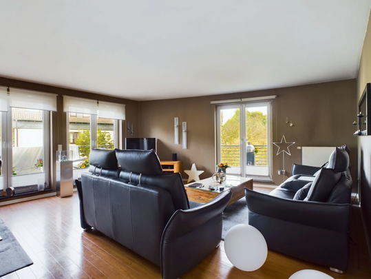 Exklusive 3 Zimmer Wohnung mit großem Balkon in Dortmund-Sölde - Photo 1