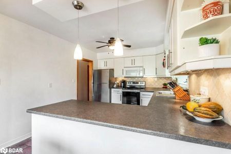 For Lease - 195 Bendamere Avenue, Hamilton, Ontario - Photo 2