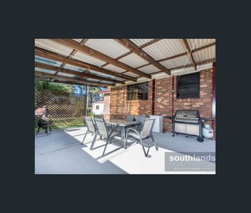 SPACIOUS FAMILY HOME IN SOUTH PENRITH LOCATION - Photo 5