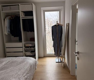 Attraktive 2 Zimmer Wohnung I Balkon I unmittelbar U3 - Photo 2