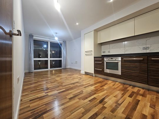 The Ashes, Birmingham - Photo 1