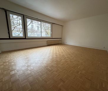 STUDIO 31 m2 – PARKING – CAVE – - Photo 3