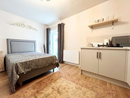 Studio to rent - Photo 2