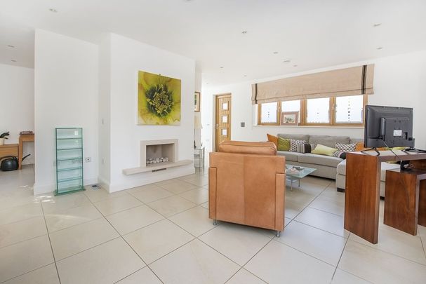 2 bedroom detached house to rent - Photo 1