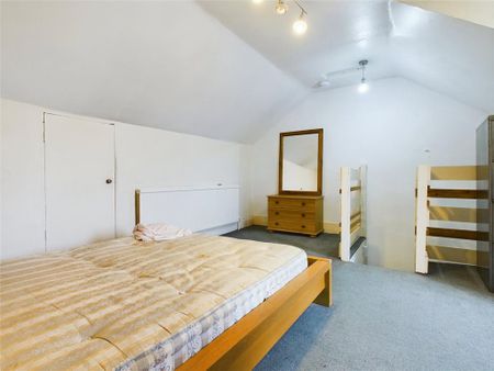 5 bedroom terraced house to rent - Photo 4