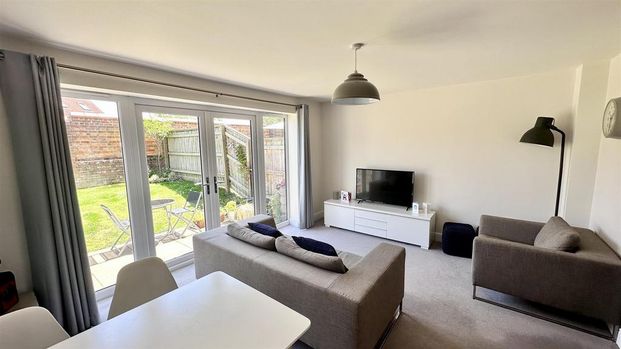 2 bedroom semi-detached house to rent - Photo 1