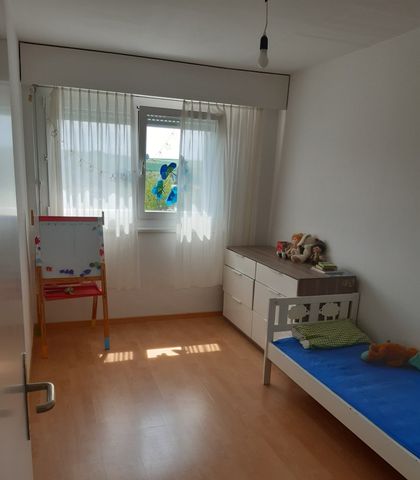 Helle 4-Zimmer-Wohnung mit schöner Aussicht in Nidau - Foto 4